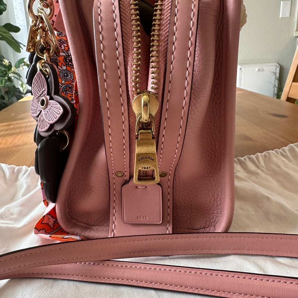 Coach 1941 Rogue Peony with Bag Charm and Twilly - Picture 7 of 11